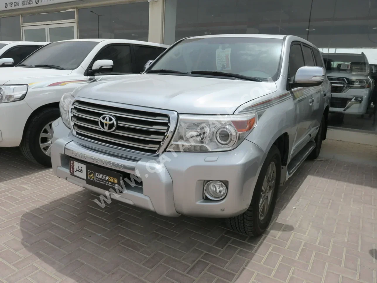 Toyota  Land Cruiser  GXR  2015  Automatic  236,000 Km  8 Cylinder  Four Wheel Drive (4WD)  SUV  Silver