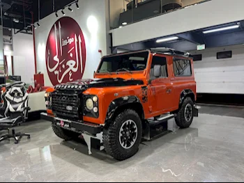 Land Rover  Defender  90  2016  Manual  9,000 Km  6 Cylinder  Four Wheel Drive (4WD)  SUV  Orange