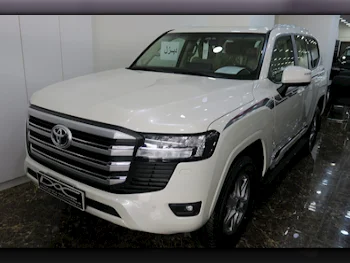 Toyota  Land Cruiser  GXR Twin Turbo  2023  Automatic  0 Km  6 Cylinder  Four Wheel Drive (4WD)  SUV  White  With Warranty