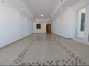 2 Bedrooms  Apartment  For Rent  in Doha -  The Pearl  Not Furnished