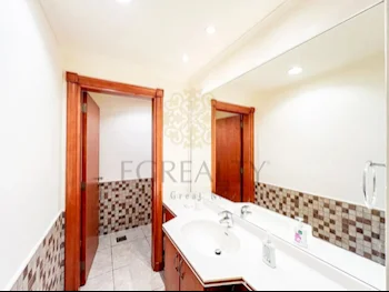 3 Bedrooms  Apartment  For Sale  in Doha -  The Pearl  Not Furnished