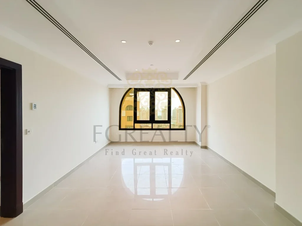 1 Bedrooms  Apartment  For Rent  in Doha -  The Pearl  Not Furnished