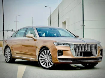 Hongqi  H9  2022  Automatic  0 Km  6 Cylinder  Rear Wheel Drive (RWD)  Sedan  Gold  With Warranty