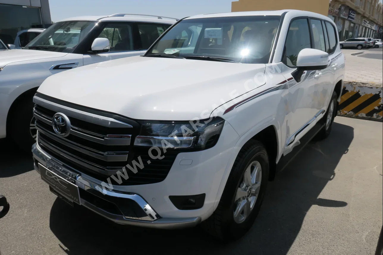 Toyota  Land Cruiser  GXR  2024  Automatic  0 Km  6 Cylinder  Four Wheel Drive (4WD)  SUV  White  With Warranty