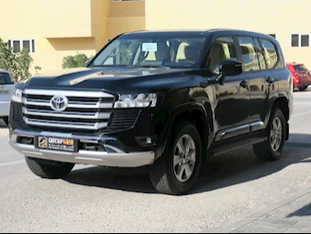 Toyota  Land Cruiser  GXR  2023  Automatic  7,500 Km  6 Cylinder  Four Wheel Drive (4WD)  SUV  Black  With Warranty