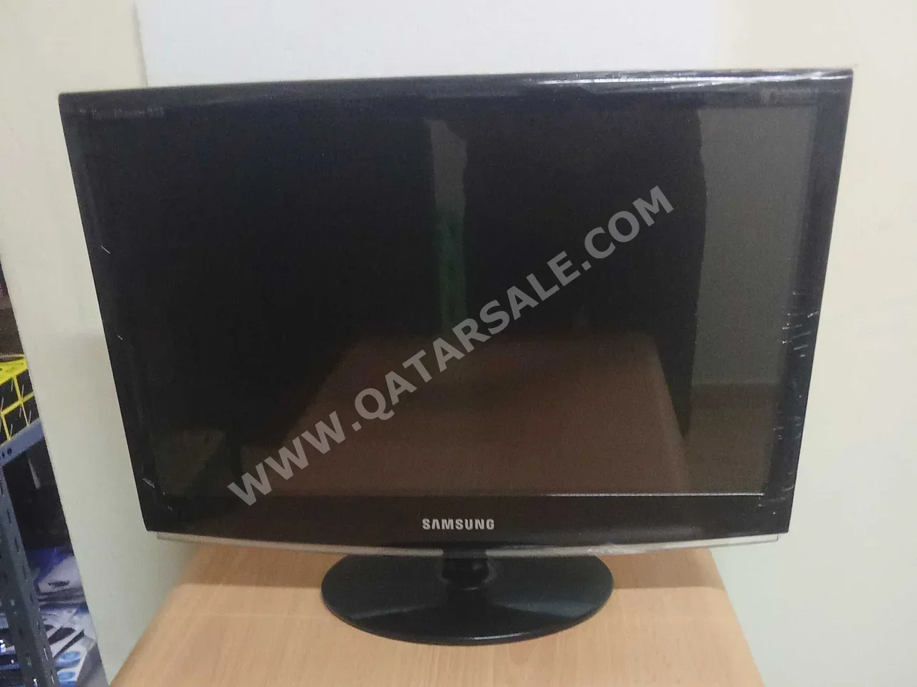 Monitors Samsung /  14 Inch  Black