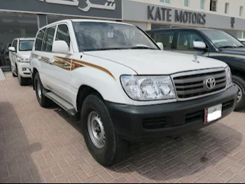 Toyota  Land Cruiser  GX  2007  Manual  300,000 Km  6 Cylinder  Four Wheel Drive (4WD)  SUV  White