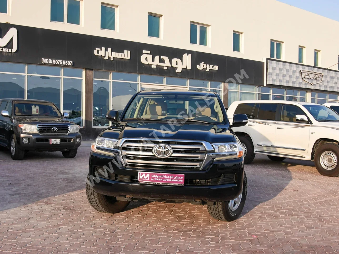 Toyota  Land Cruiser  GXR  2020  Automatic  127,000 Km  6 Cylinder  Four Wheel Drive (4WD)  SUV  Black