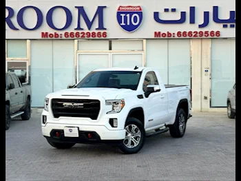 GMC  Sierra  Elevation  2021  Automatic  44,000 Km  8 Cylinder  Four Wheel Drive (4WD)  Pick Up  White