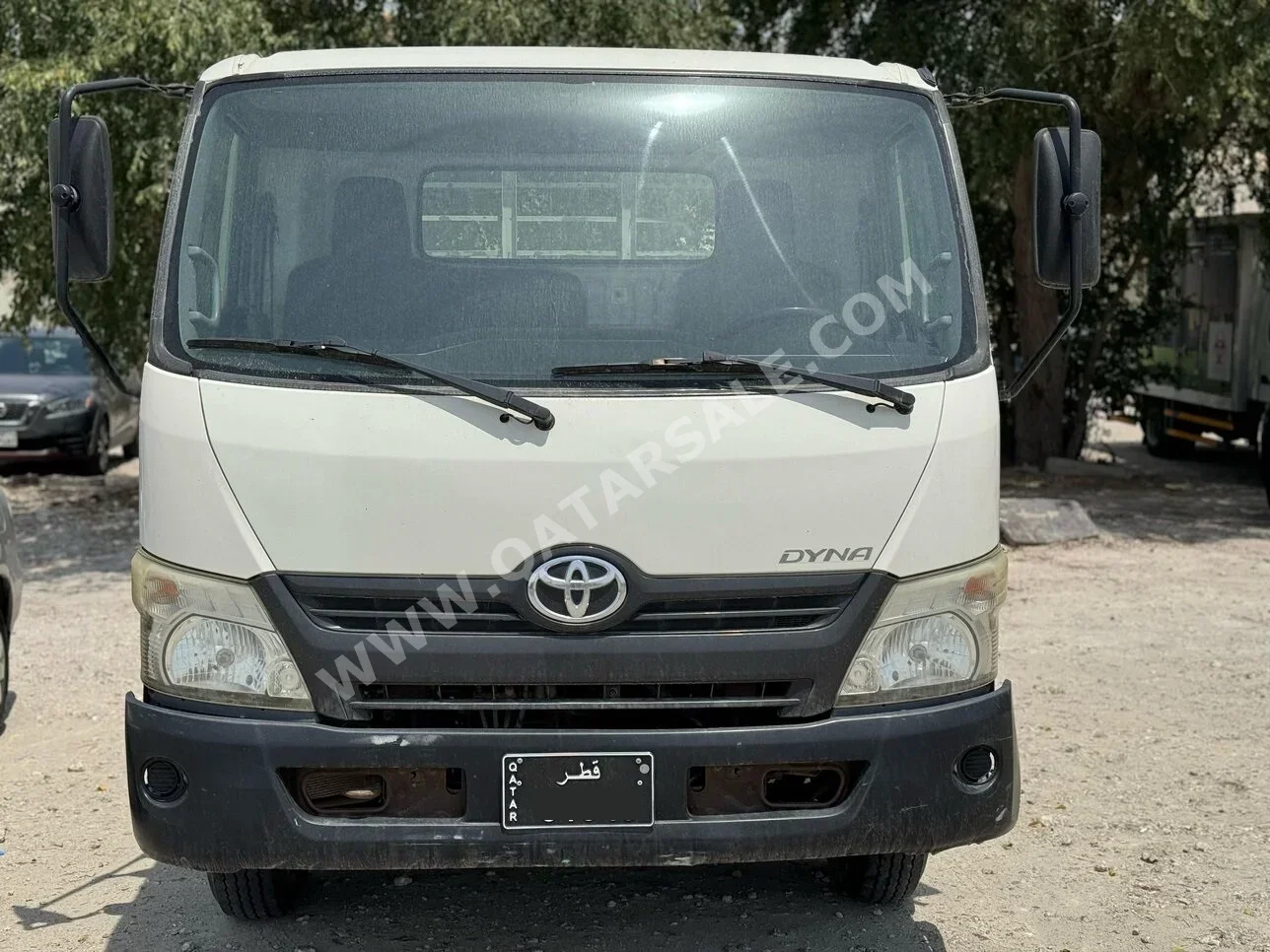 Toyota  DYNA  2015  Manual  255,000 Km  4 Cylinder  Rear Wheel Drive (RWD)  Pick Up  White