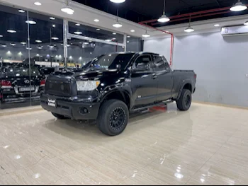 Toyota  Tundra  SR5  2012  Automatic  266,000 Km  8 Cylinder  Four Wheel Drive (4WD)  Pick Up  Black