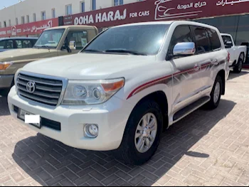 Toyota  Land Cruiser  GXR  2013  Automatic  345,000 Km  8 Cylinder  Four Wheel Drive (4WD)  SUV  White