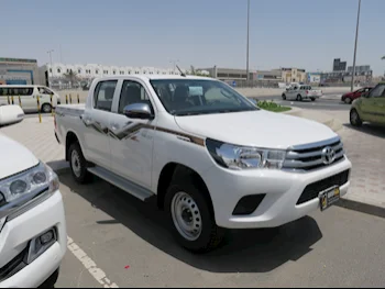 Toyota  Hilux  2024  Automatic  0 Km  4 Cylinder  Four Wheel Drive (4WD)  Pick Up  White  With Warranty