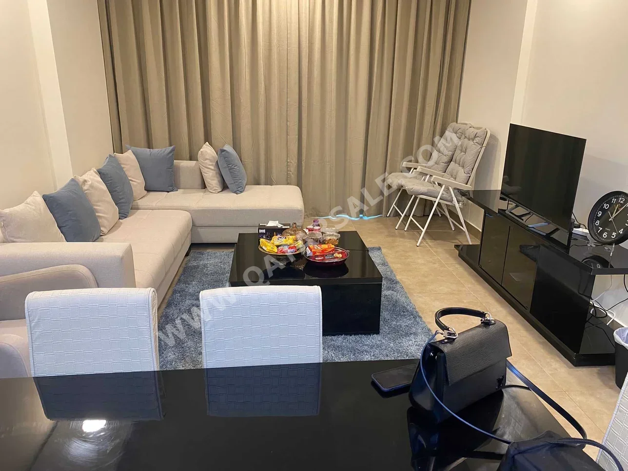 2 Bedrooms  Apartment  For Rent  in Lusail -  Al Erkyah  Fully Furnished