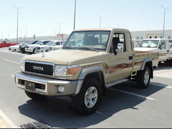 Toyota  Land Cruiser  LX  2022  Manual  98,000 Km  6 Cylinder  Four Wheel Drive (4WD)  Pick Up  Beige