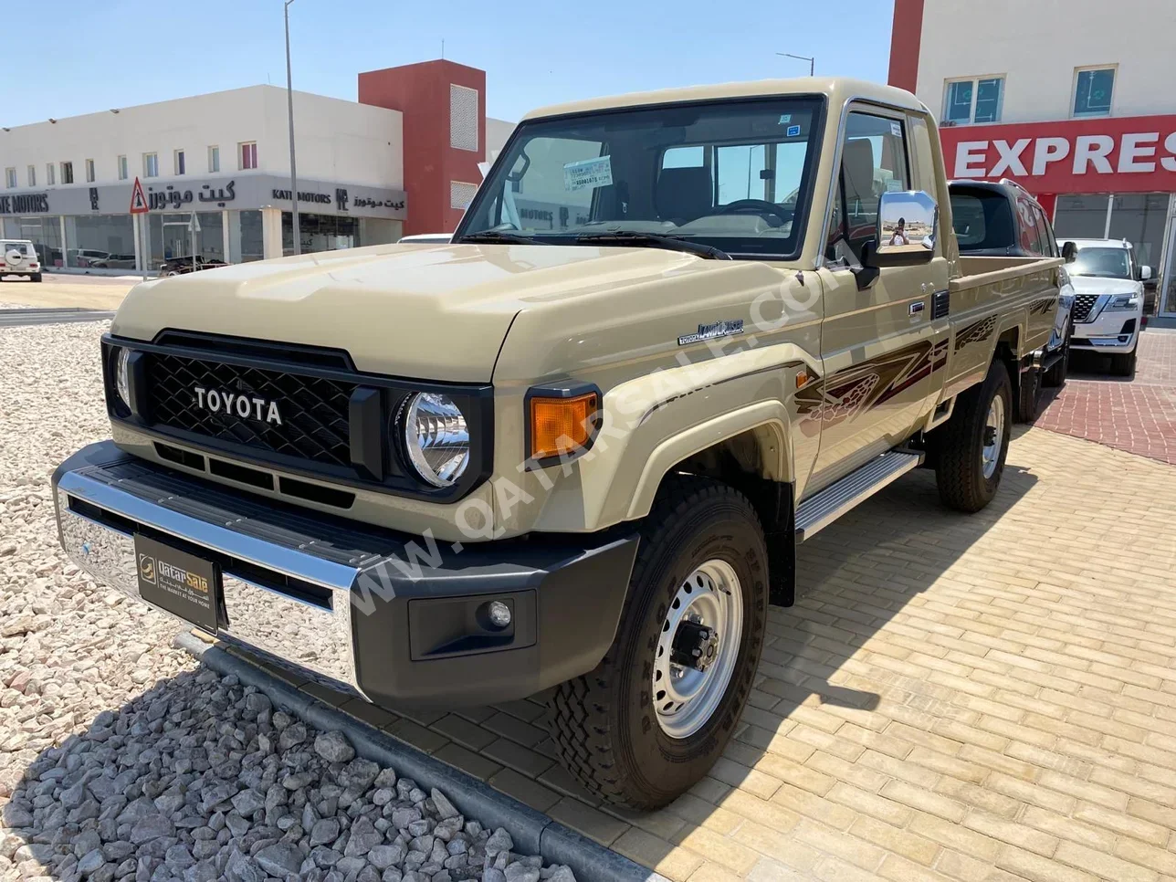 Toyota  Land Cruiser  LX  2024  Automatic  0 Km  6 Cylinder  Four Wheel Drive (4WD)  Pick Up  Beige  With Warranty