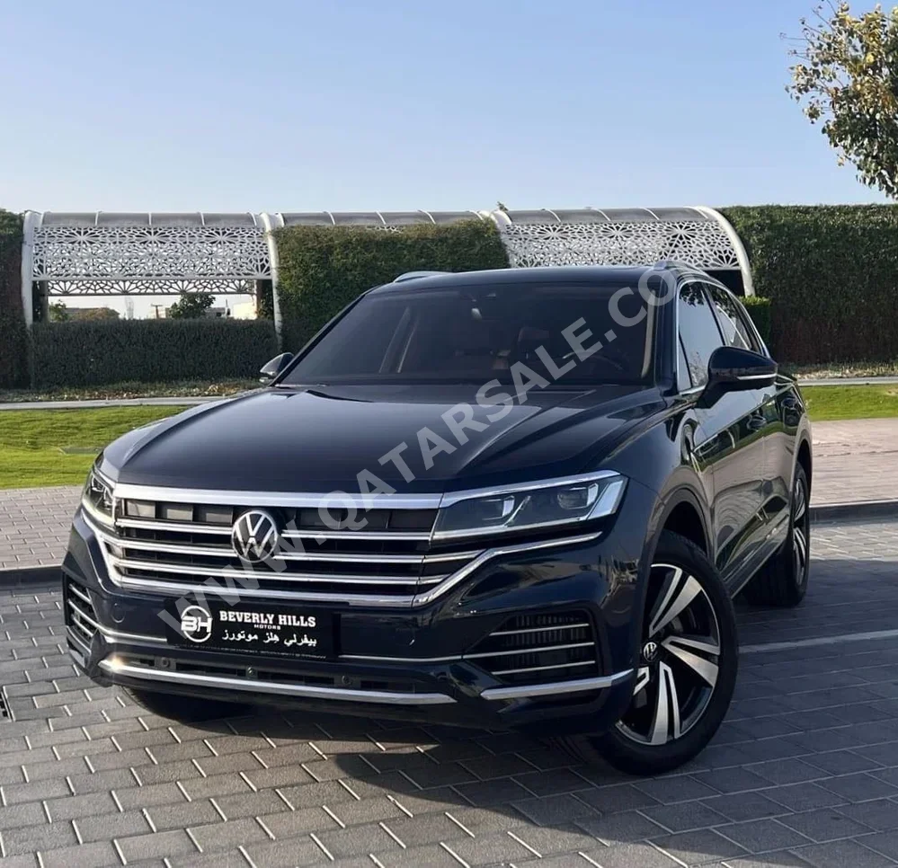 Volkswagen  Touareg  Highline plus  2023  Automatic  4,950 Km  6 Cylinder  All Wheel Drive (AWD)  SUV  Blue  With Warranty