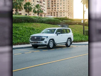 Toyota  Land Cruiser  GX  2023  Automatic  7,900 Km  6 Cylinder  Four Wheel Drive (4WD)  SUV  White  With Warranty