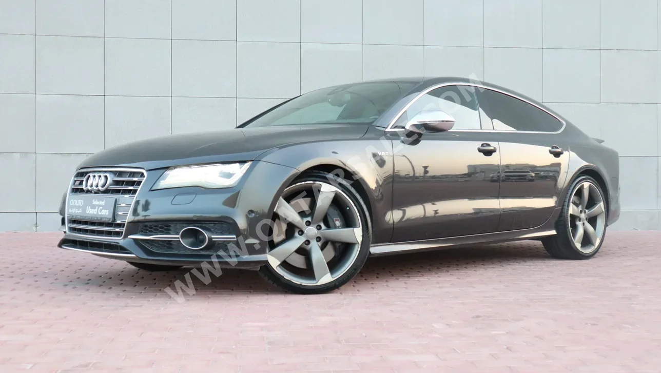 Audi  S  7  2014  Automatic  119,000 Km  8 Cylinder  All Wheel Drive (AWD)  Sedan  Gray