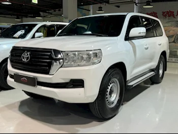 Toyota  Land Cruiser  GX  2016  Automatic  151,000 Km  6 Cylinder  Four Wheel Drive (4WD)  SUV  White