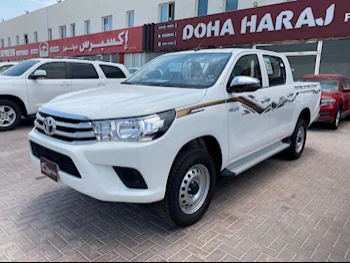 Toyota  Hilux  2024  Automatic  0 Km  4 Cylinder  Four Wheel Drive (4WD)  Pick Up  White  With Warranty