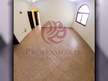 2 Bedrooms  Apartment  For Rent  in Doha -  Fereej Bin Mahmoud  Not Furnished