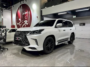 Lexus  LX  570 S Black Edition  2019  Automatic  34,000 Km  8 Cylinder  Four Wheel Drive (4WD)  SUV  White