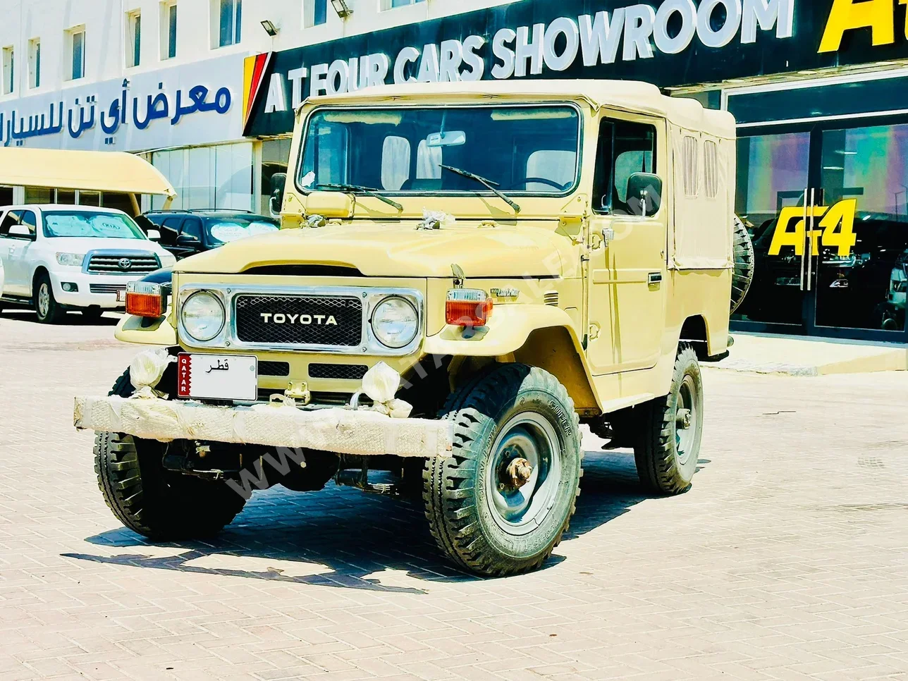 Toyota  Land Cruiser  LX  1984  Manual  1,270 Km  6 Cylinder  Four Wheel Drive (4WD)  Pick Up  Beige