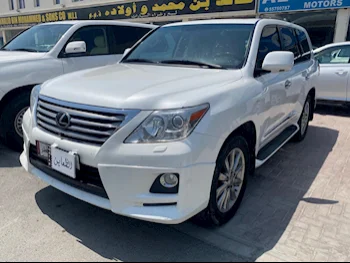 Lexus  LX  570  2011  Automatic  336,000 Km  8 Cylinder  Four Wheel Drive (4WD)  SUV  White