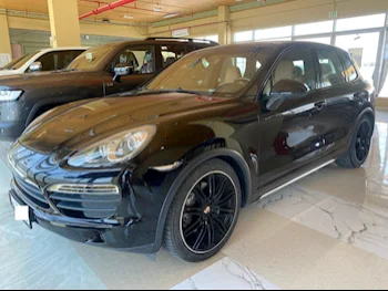 Porsche  Cayenne  S  2012  Automatic  60,000 Km  8 Cylinder  Four Wheel Drive (4WD)  SUV  Black