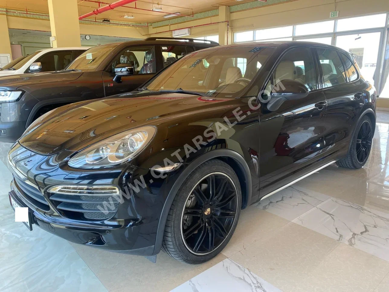 Porsche  Cayenne  S  2012  Automatic  60,000 Km  8 Cylinder  Four Wheel Drive (4WD)  SUV  Black