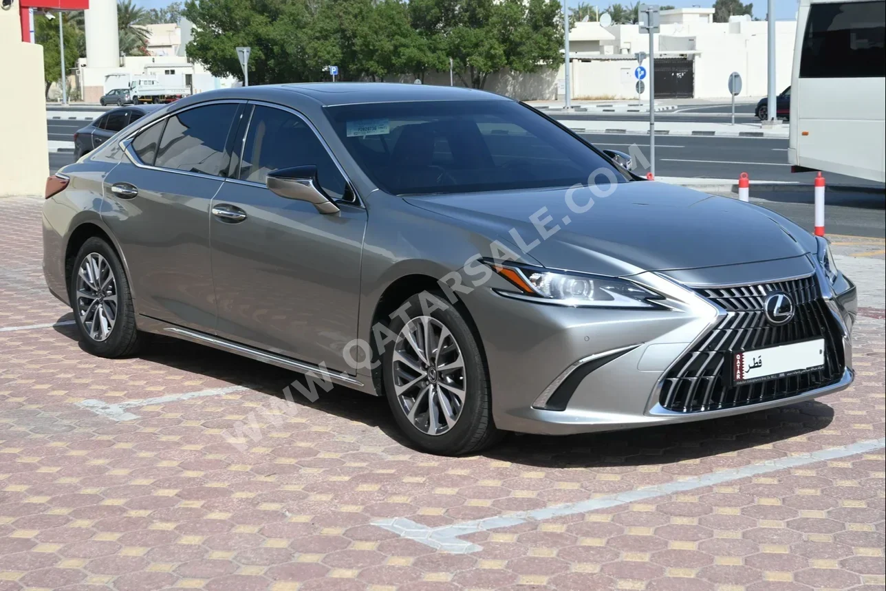 Lexus  ES  350  2023  Automatic  6,000 Km  6 Cylinder  Rear Wheel Drive (RWD)  Sedan  Sonic Titanium  With Warranty