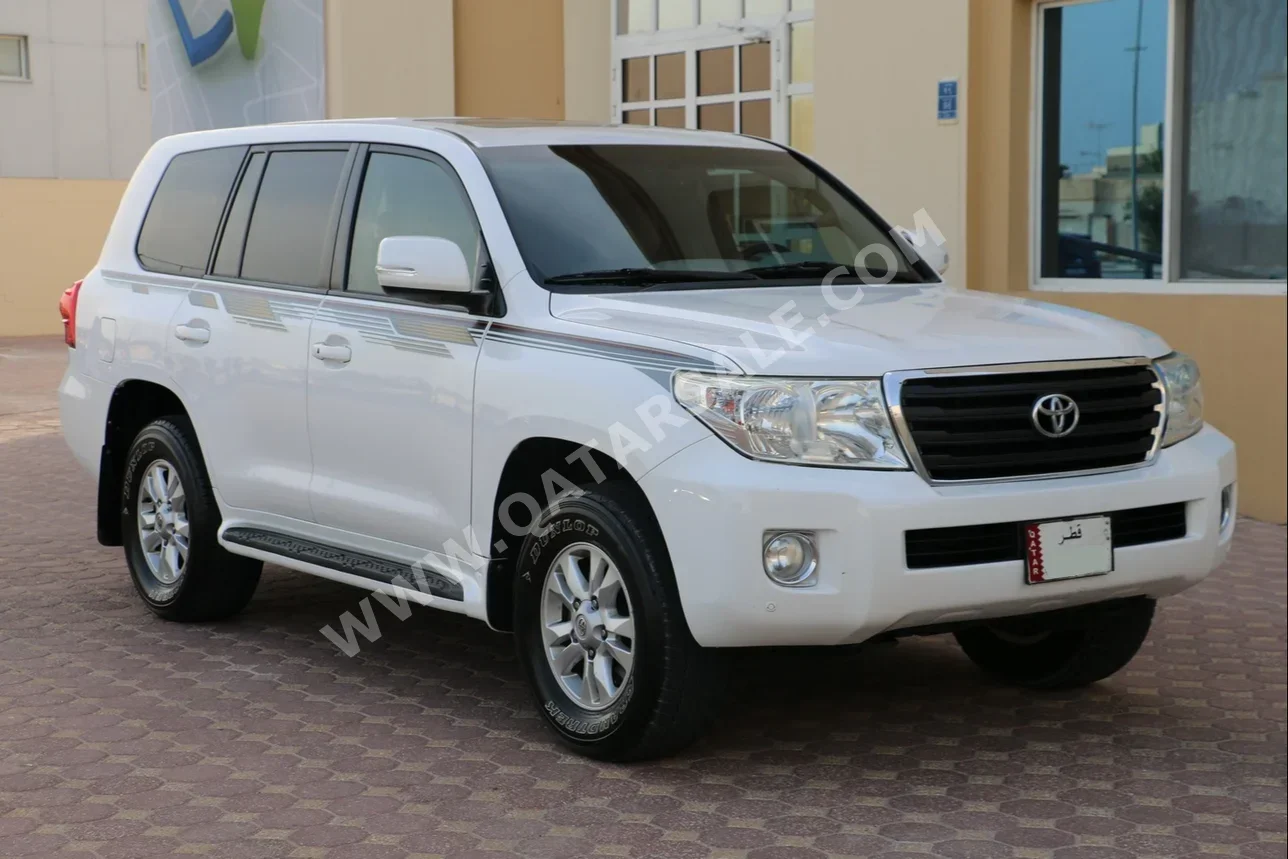 Toyota  Land Cruiser  GX  2015  Automatic  187,000 Km  6 Cylinder  Four Wheel Drive (4WD)  SUV  White