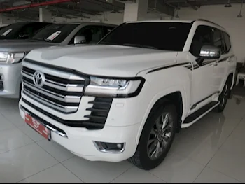 Toyota  Land Cruiser  VX Twin Turbo  2022  Automatic  180,000 Km  6 Cylinder  Four Wheel Drive (4WD)  SUV  White