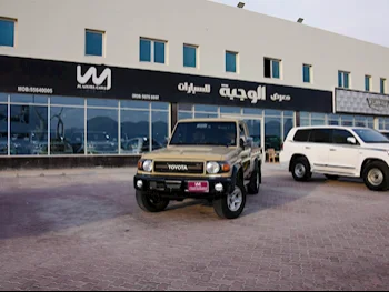 Toyota  Land Cruiser  LX  2022  Manual  8,000 Km  6 Cylinder  Four Wheel Drive (4WD)  Pick Up  Beige  With Warranty