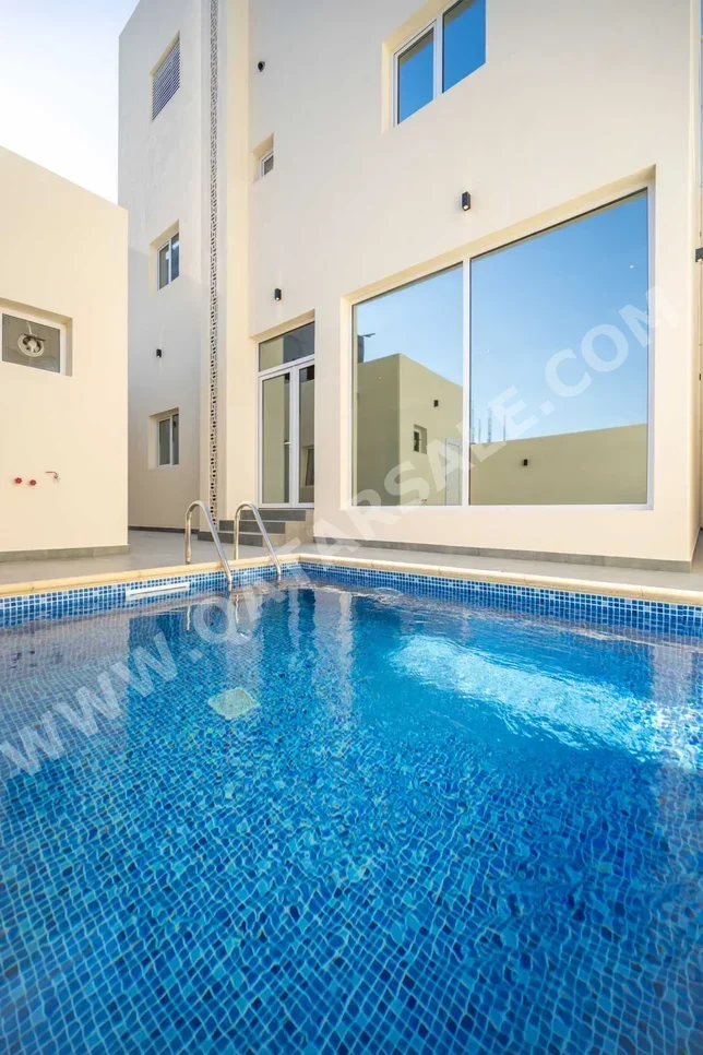 Family Residential  - Not Furnished  - Umm Salal  - Umm Salal Ali  - 7 Bedrooms