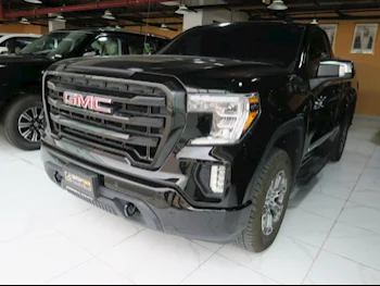 GMC  Sierra  Elevation  2021  Automatic  54,000 Km  8 Cylinder  Four Wheel Drive (4WD)  Pick Up  Black  With Warranty