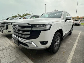 Toyota  Land Cruiser  VX Twin Turbo  2024  Automatic  0 Km  6 Cylinder  Four Wheel Drive (4WD)  SUV  White  With Warranty