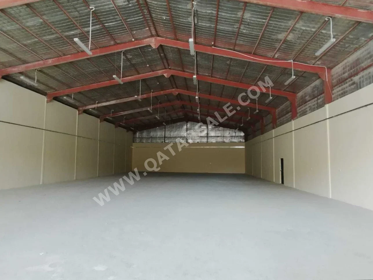 Labour Camp - Al Rayyan  - Industrial Area  -Area Size: 1000 Square Meter