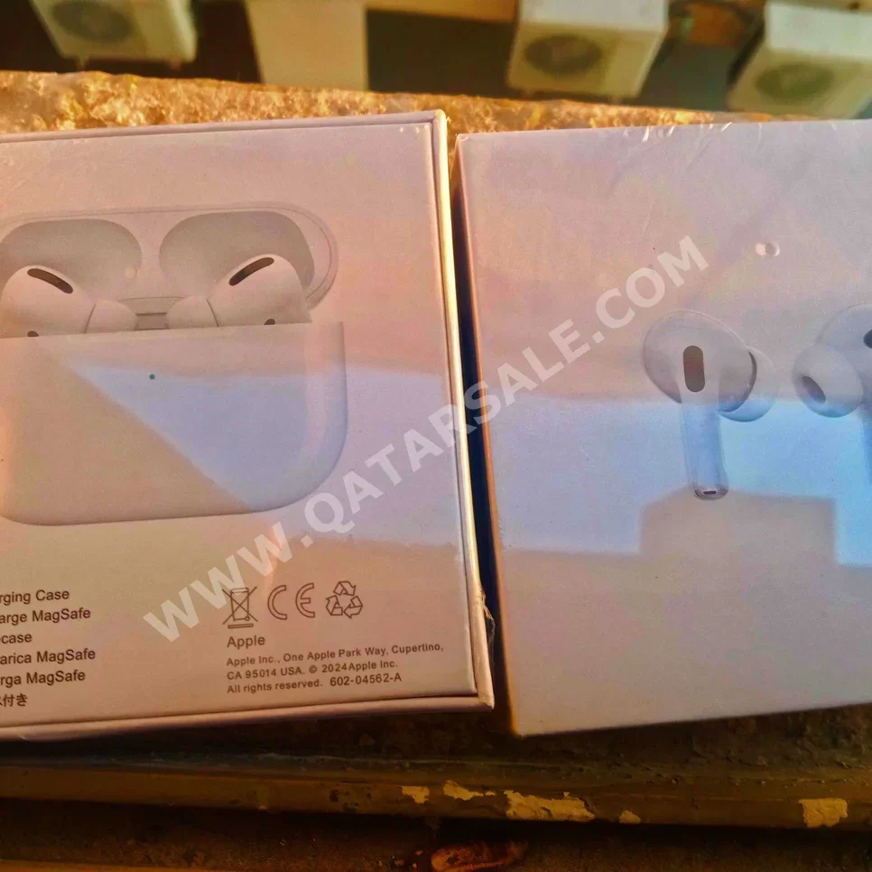 Headphones & Earbuds,Airpods White  Airpods