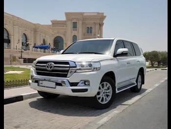 Toyota  Land Cruiser  GXR  2019  Automatic  100,000 Km  8 Cylinder  Four Wheel Drive (4WD)  SUV  White