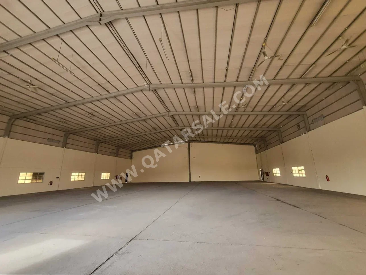 Labour Camp - Al Rayyan  - Industrial Area  -Area Size: 1200 Square Meter