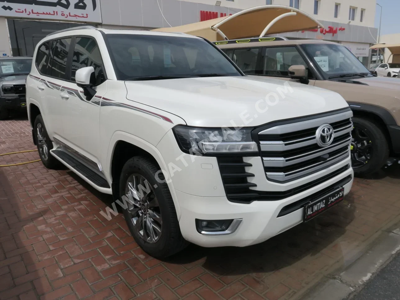 Toyota  Land Cruiser  GXR Twin Turbo  2024  Automatic  13,000 Km  6 Cylinder  Four Wheel Drive (4WD)  SUV  White  With Warranty