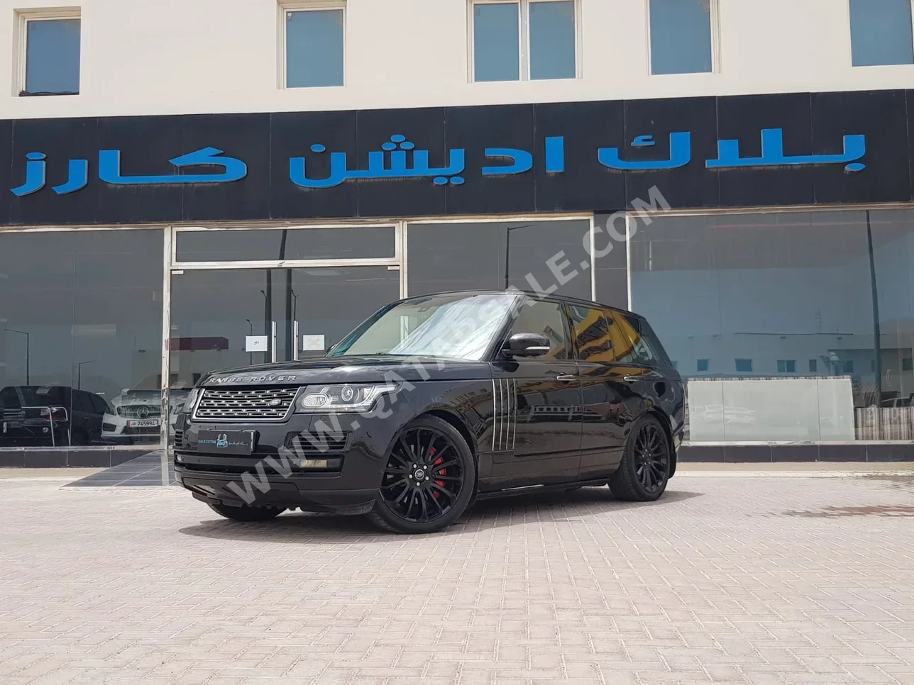Land Rover  Range Rover  Vogue  Autobiography  2014  Automatic  149,000 Km  8 Cylinder  Four Wheel Drive (4WD)  SUV  Black