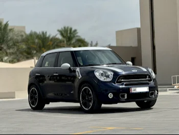 Mini  Cooper  CountryMan  S  2016  Automatic  49,000 Km  4 Cylinder  All Wheel Drive (AWD)  Hatchback  Blue