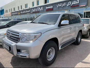 Toyota  Land Cruiser  VXR  2011  Automatic  268,000 Km  8 Cylinder  Four Wheel Drive (4WD)  SUV  Silver