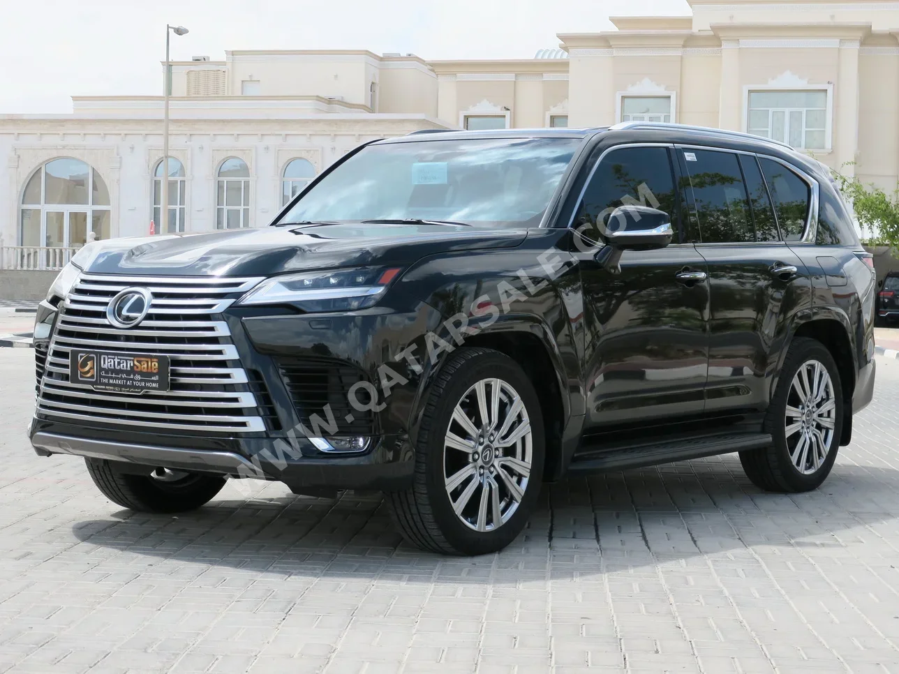 Lexus  LX  600 VIP  2023  Automatic  4,500 Km  6 Cylinder  Four Wheel Drive (4WD)  SUV  Black  With Warranty