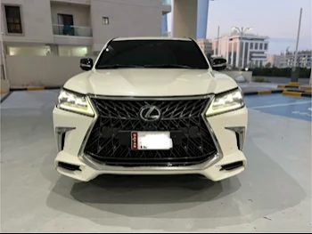 Lexus  LX  570 S  2016  Automatic  157,000 Km  8 Cylinder  Four Wheel Drive (4WD)  SUV  White