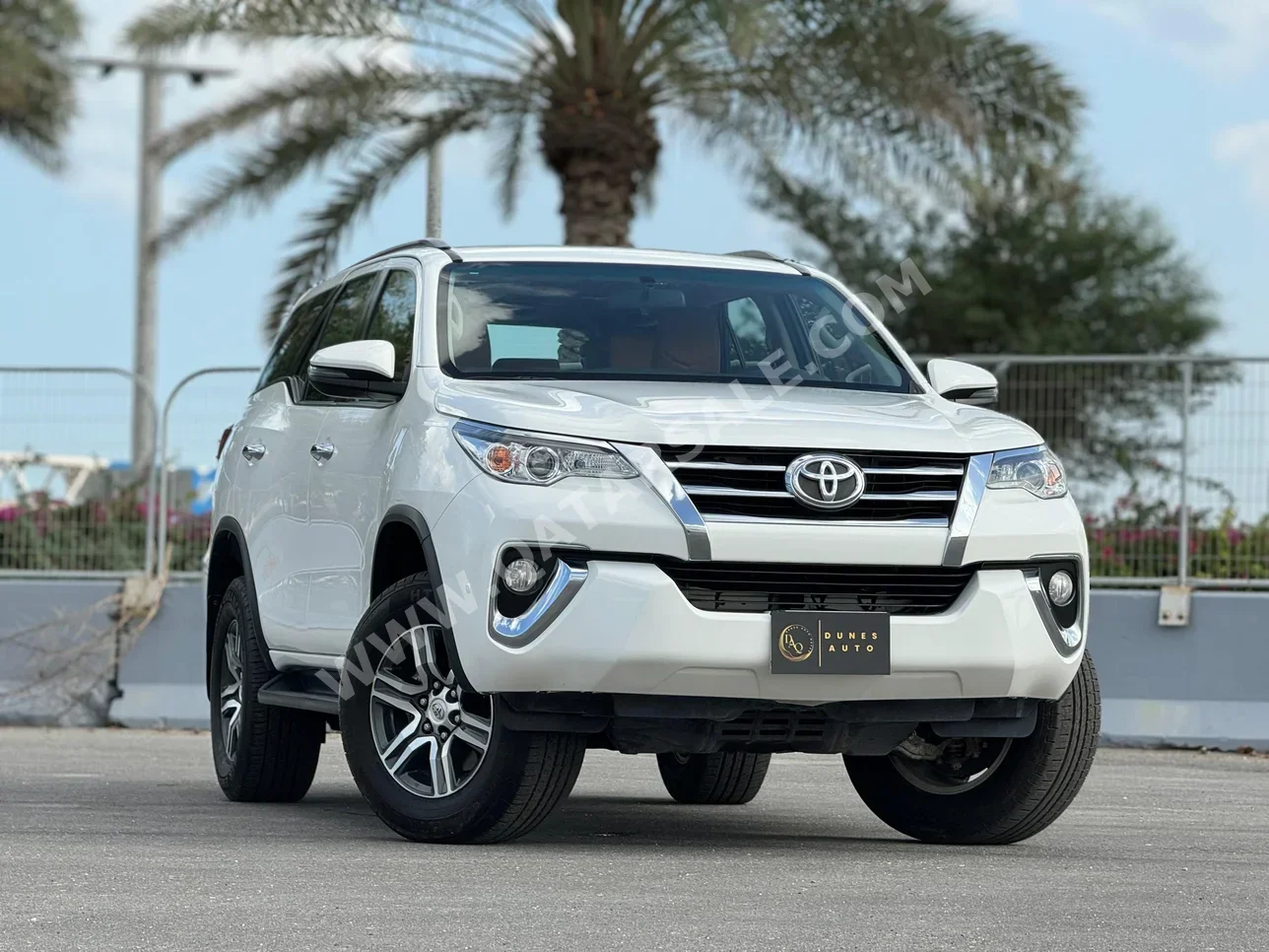 Toyota  Fortuner  2020  Automatic  62,000 Km  4 Cylinder  Four Wheel Drive (4WD)  SUV  White