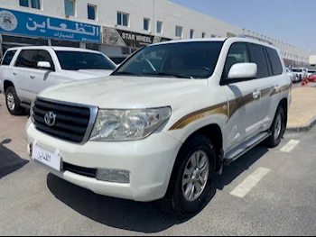 Toyota  Land Cruiser  GX  2010  Automatic  294,000 Km  6 Cylinder  Four Wheel Drive (4WD)  SUV  White